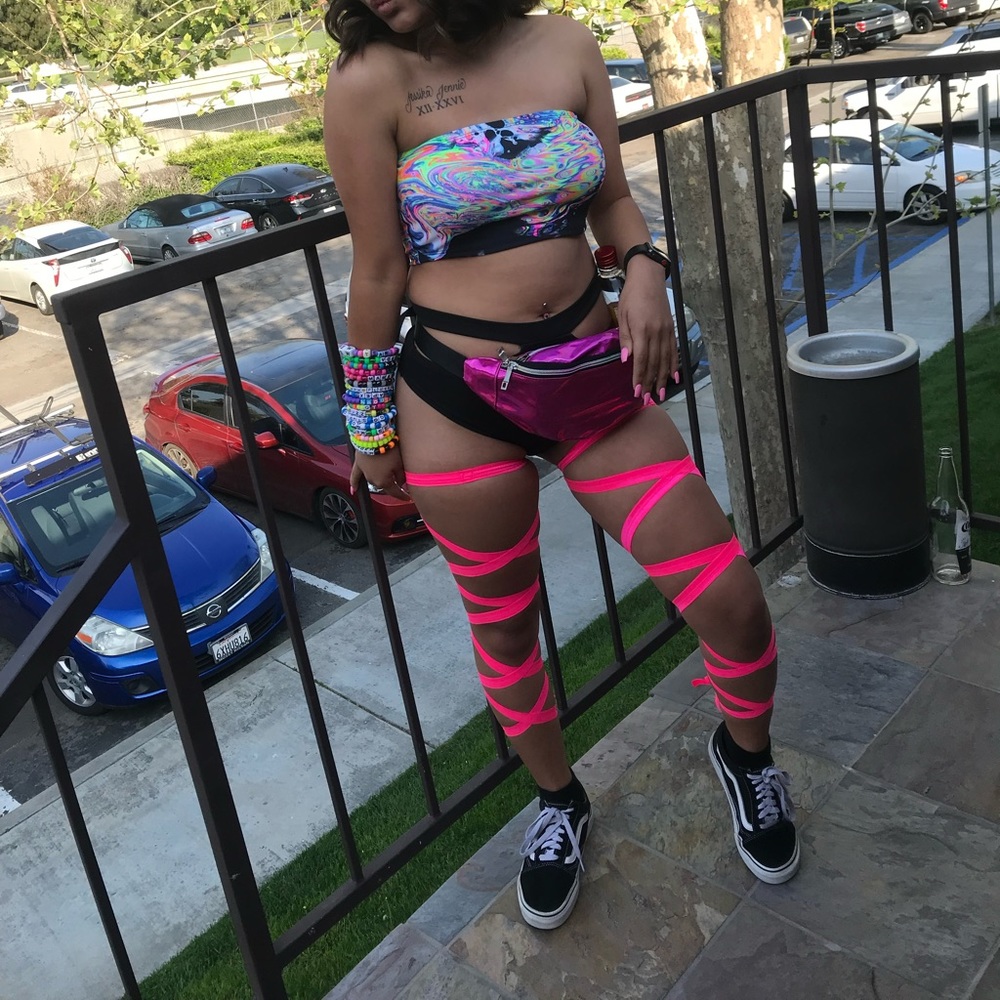 Tripp top, leg wraps and bottoms